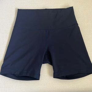Lululemon Wunder Under 6" high-rise Shorts